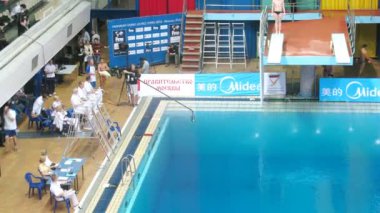 Erkekler ve Kadınlar Dünya Kısa Kulvar serisi dalış üçüncü sahnede tren