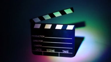 Film komedi renkli aydınlatma üzerine bazı bilgilerle