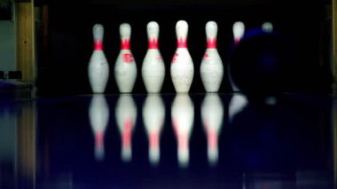 top rulo ve skittles karanlık yaktı lane bowling, yener