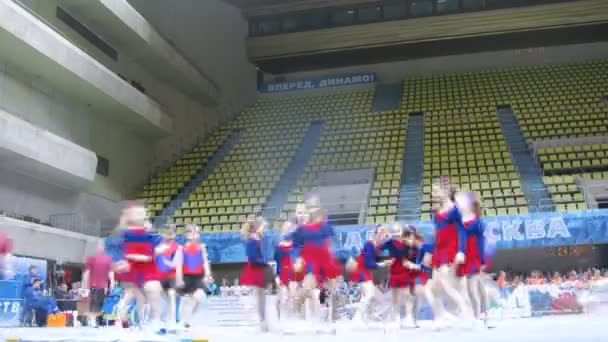 Tornado team participates in Championship on cheerleading — Stock Video