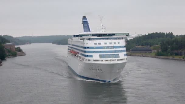 Passengers cruiser float between coastline near Stockholm — Stock Video