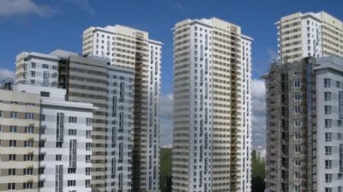 gökyüzü, toplu konut Adası losiny karşı yeni binalar standı