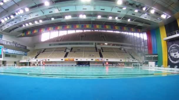 Athletes of Teams Astana and Dynamo play waterpolo — Stock Video