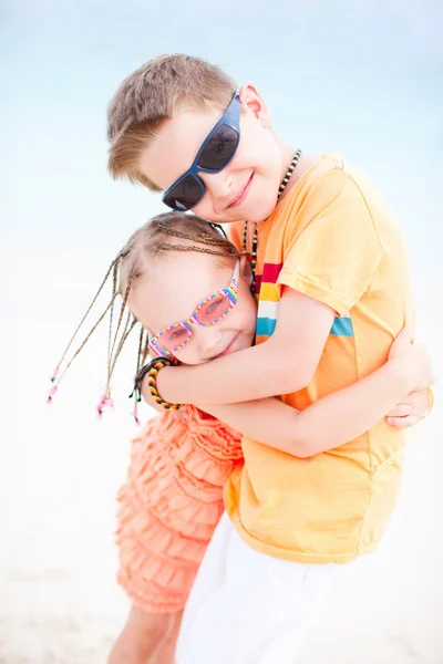 Filhos felizes — Fotografia de Stock