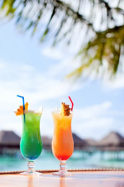 Two exotic cocktails — Stock Photo, Image