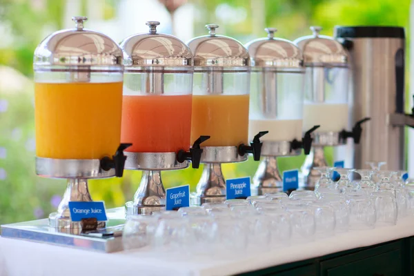 Juice at buffet restaurant — Stock Photo, Image