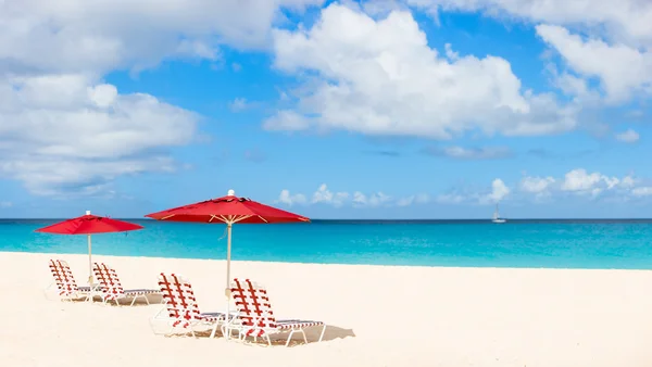 一个美丽的加勒比海滩的全景 — 图库照片
