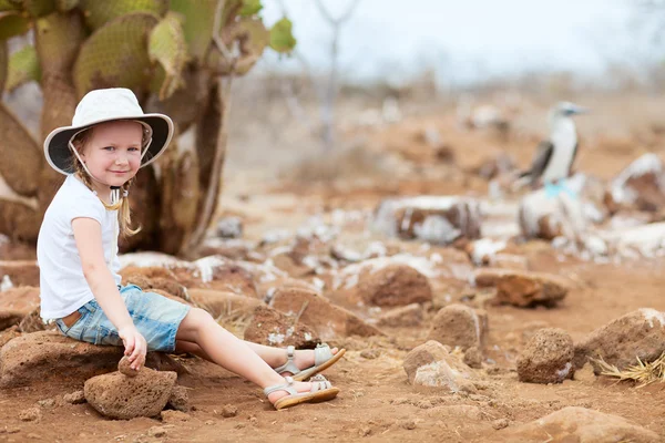 Menina nas ilhas Galápagos — Fotografia de Stock