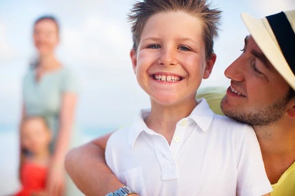 Familj på semester — Stockfoto