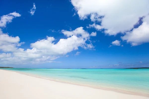 Bella spiaggia di caraibi — Foto Stock