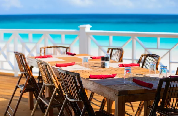 Restaurante junto al mar —  Fotos de Stock