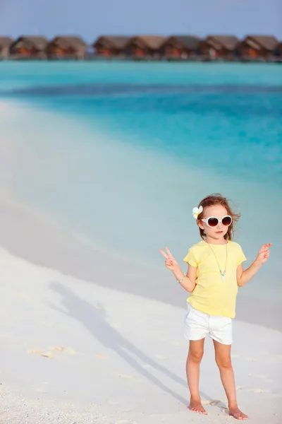 Urocze dziewczynki na plaży — Zdjęcie stockowe