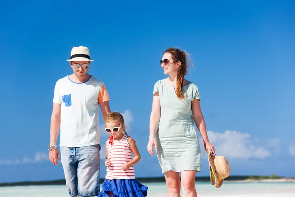 Familjen på sommarlovet — Stockfoto