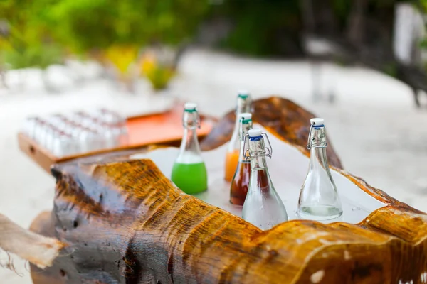 Refreshing water and juices — Stock Photo, Image