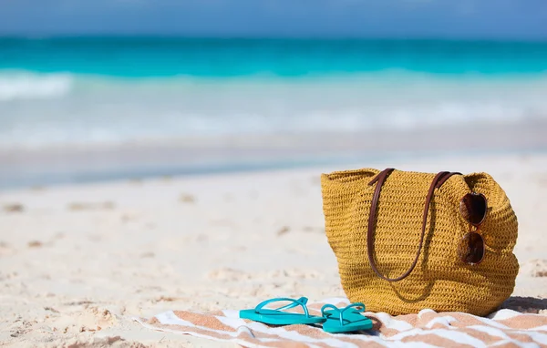 Vacaciones en la playa cerca — Foto de Stock