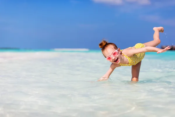 Little girl on vacation — Stock Photo, Image