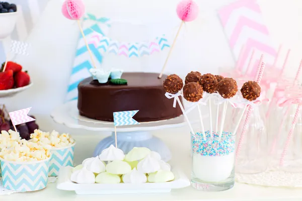 Dessert table — Stock Photo, Image