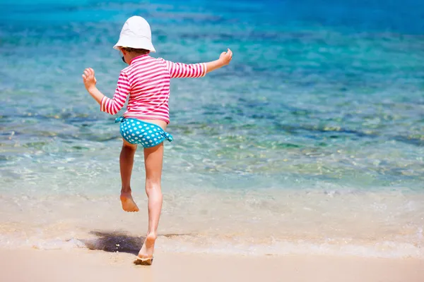 Child on a tropical vacation — Stock Photo, Image