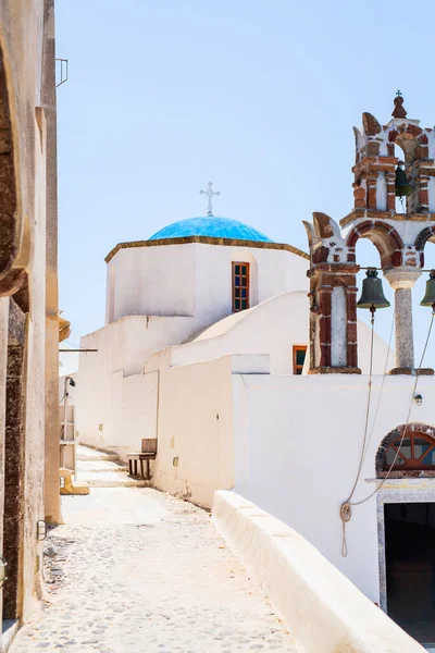 Breathtaking View Pyrgos Village Traditional White Architecture Blue Domed Churches — Stock Photo, Image