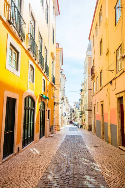 Ήσυχος Δρόμος Στην Περιοχή Bairro Alto Στην Κεντρική Λισαβόνα Στην — Φωτογραφία Αρχείου