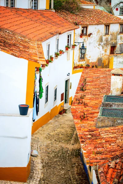 Nad Pohled Červené Střechy Klidné Ulice Středověké Vesnice Obidos Portugalsku — Stock fotografie