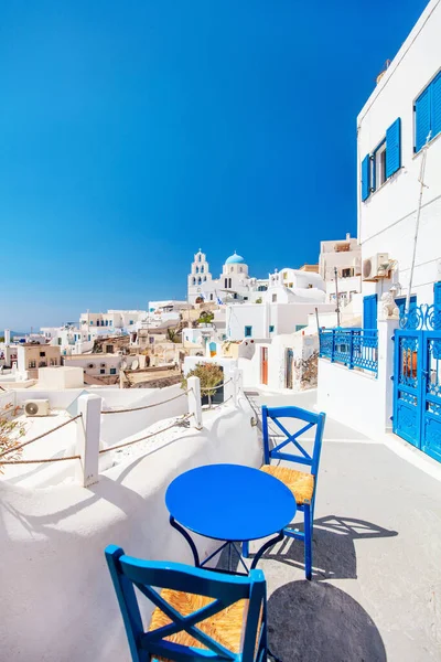 Atemberaubender Blick Auf Das Dorf Pyrgos Mit Traditioneller Weißer Architektur — Stockfoto