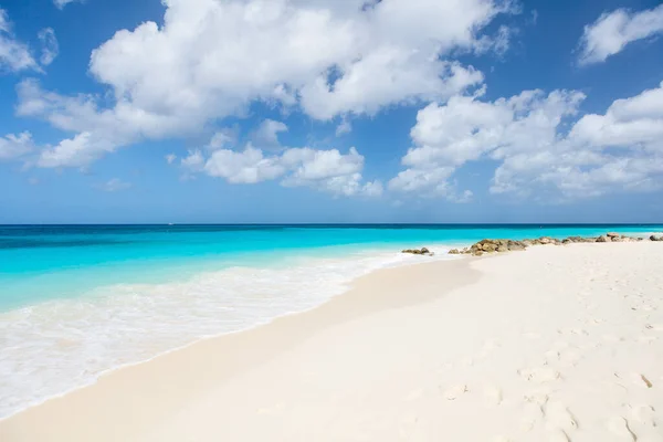 Idyllic Tropical Beach White Sand Turquoise Ocean Water Aruba Island — Fotografia de Stock