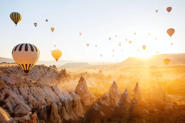 Gorgeous Sunrise Scenery Hot Air Balloons Flying Love Valley Rock — Stock Photo, Image
