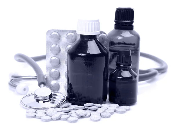 Таблетки для лечения заболеваний — стоковое фото