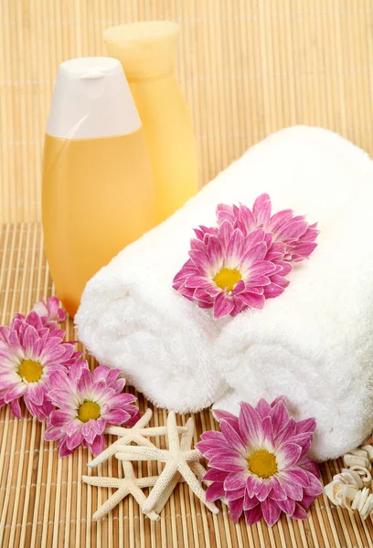 Tillbehör till spa, aromaterapi och massage — Stockfoto