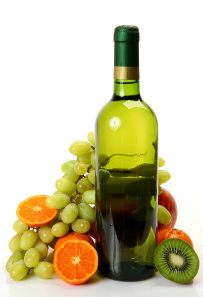 Wijn en rijp fruit — Stockfoto