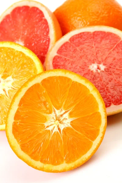 Olgun portakal ve mandalina — Stok fotoğraf
