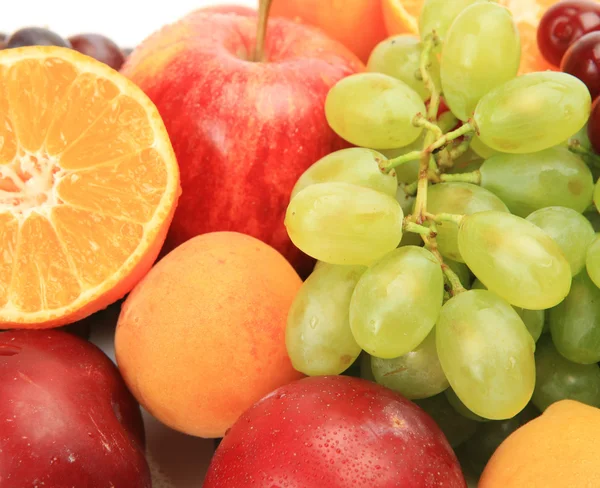 Frutas maduras para uma alimentação saudável — Fotografia de Stock