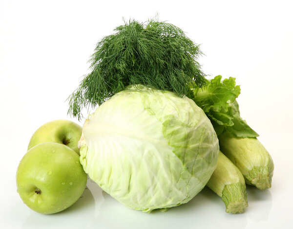 Спелые фрукты и овощи
