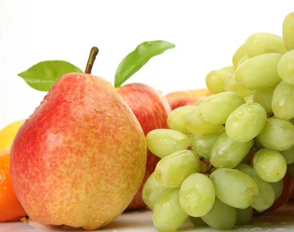 Frutas maduras para uma alimentação saudável — Fotografia de Stock