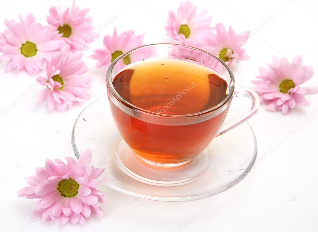 차 및 분홍색 꽃 — 스톡 사진 © Elena777 #21269945