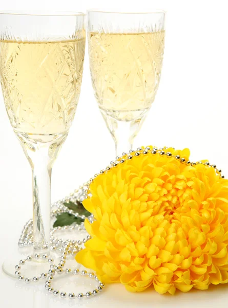 Champagne and flowers — Stock Photo, Image