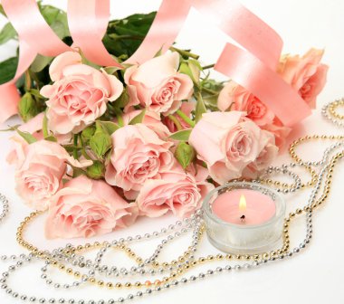 Rose ve süs eşyaları
