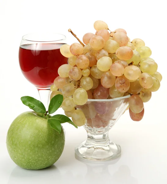 Frutas maduras e vinho — Fotografia de Stock