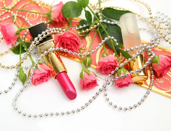 Cosmética decorativa y rosas —  Fotos de Stock