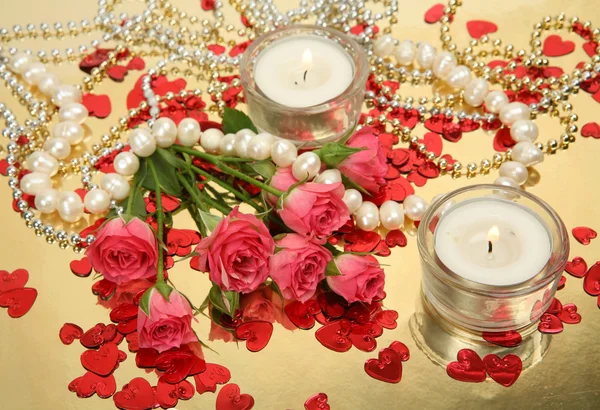 Rose rosa e ornamenti — Foto Stock