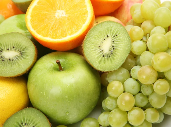 Frutas maduras para uma alimentação saudável — Fotografia de Stock