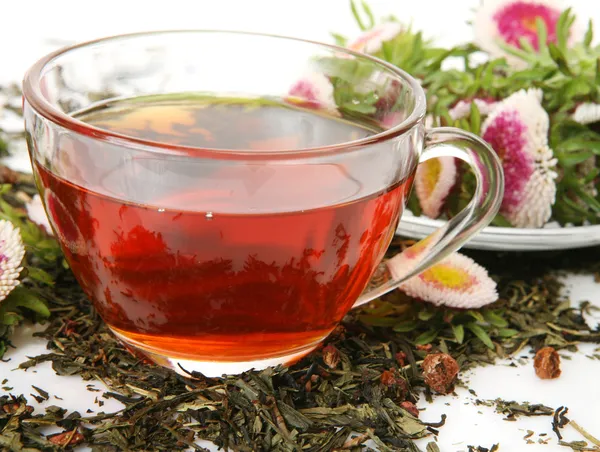 Čaj a květiny — Stock fotografie