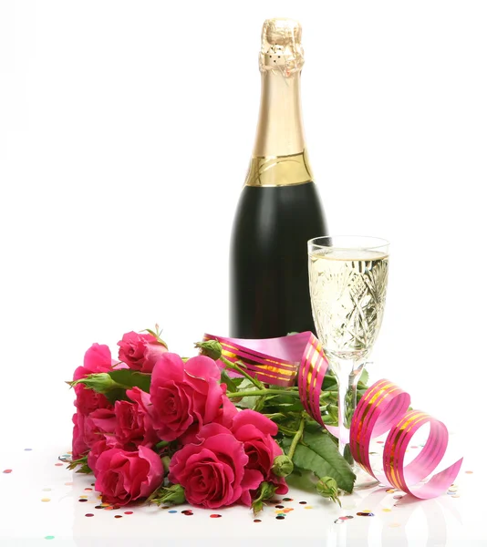 Champagne och rosor — Stockfoto