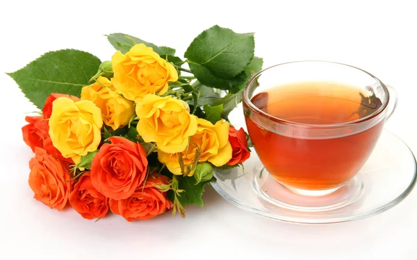 Tea and roses — Stock Photo, Image