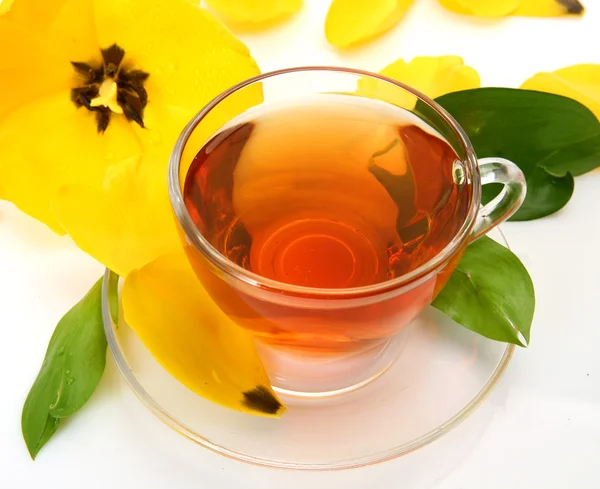 Tea and flowers — Stock Photo, Image