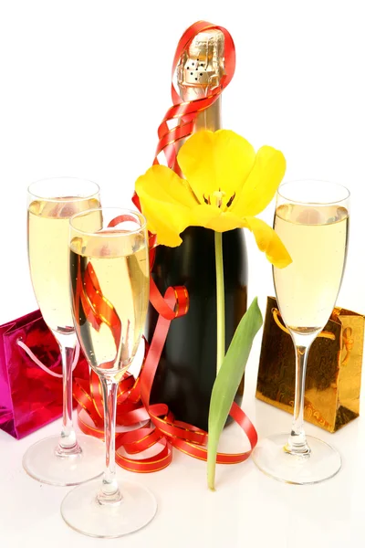 Champagne and flowers — Stock Photo, Image