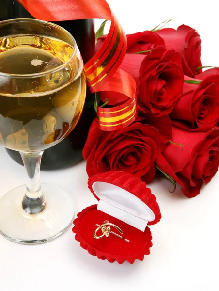 Vinho e rosas — Fotografia de Stock