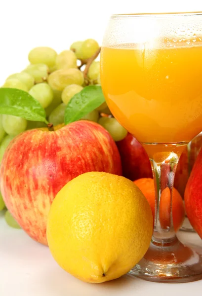 Ripe fruit and juice — Stock Photo, Image