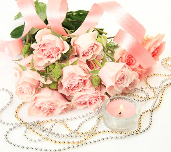 Fine roses and candle — Stock Photo, Image